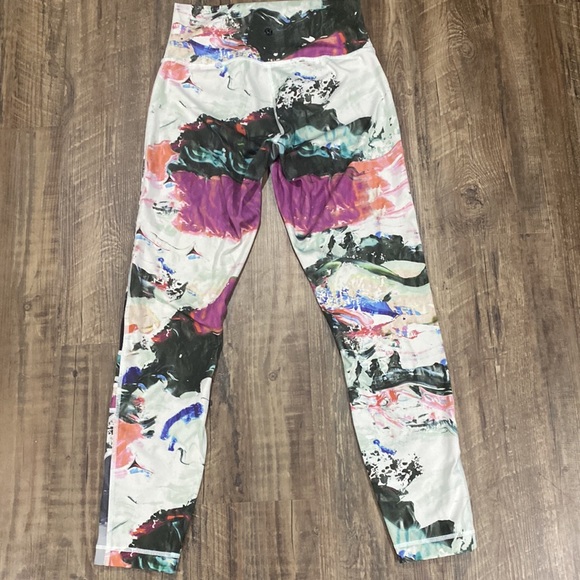 Lululemon High Times Luxtreme Legging - Picture 4 of 8